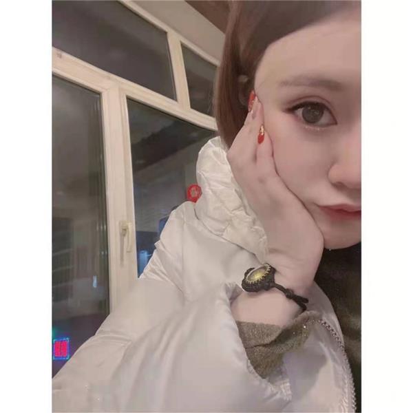 暴艹哈西大胸兼职爽记